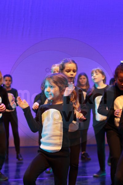 Let's Dance - Image 74002