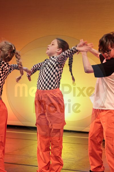 Let's Dance - Image 696A3263-2