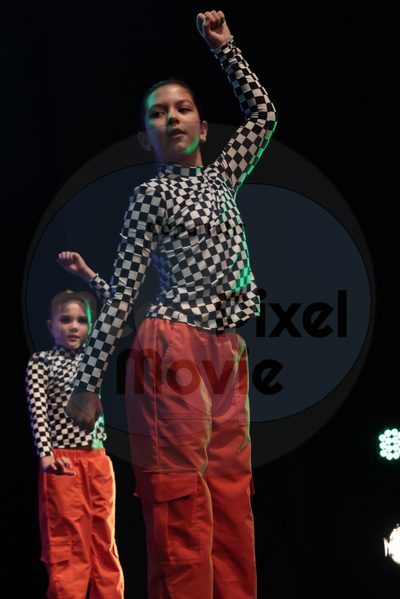 Let's Dance - Image 696A3420