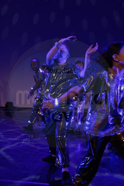 Let's Dance - Image 696A3424
