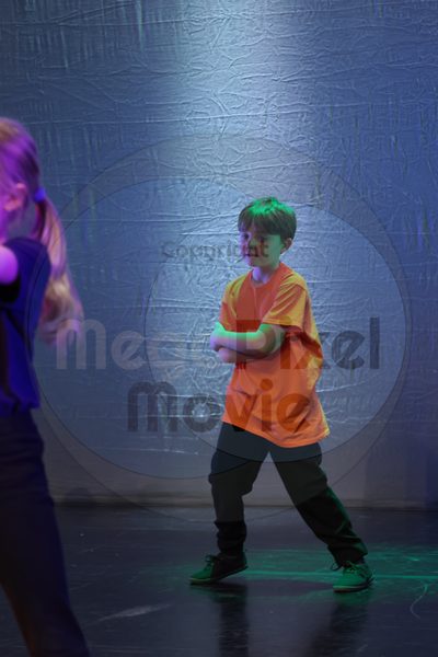 Let's Dance - Image 696A2004