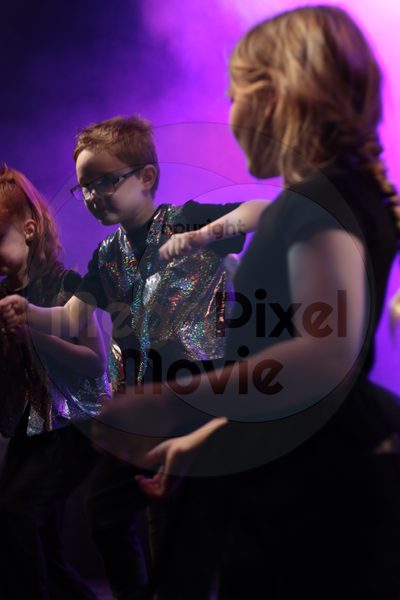 Let's Dance - Image 7852