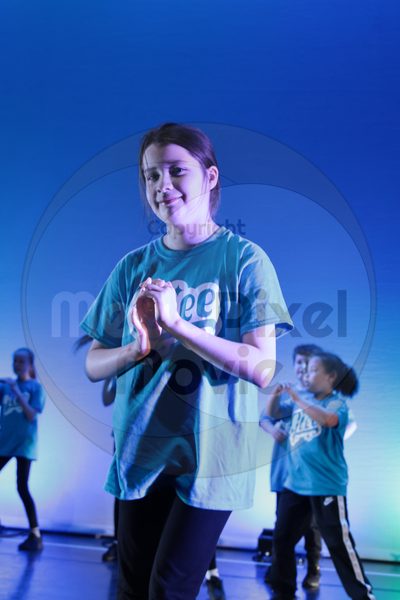 Let's Dance - Image 696A3852-2