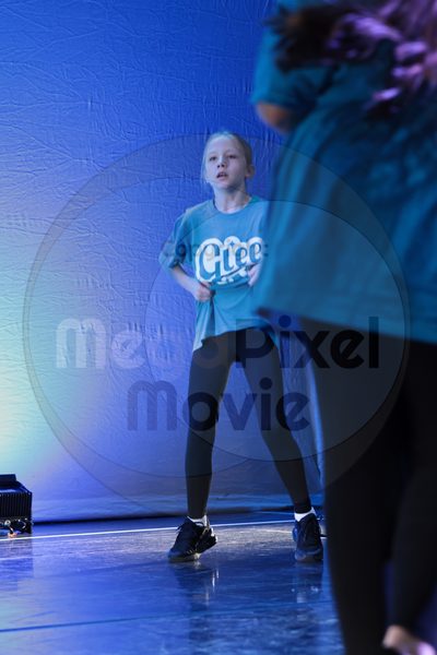 Let's Dance - Image 696A4420