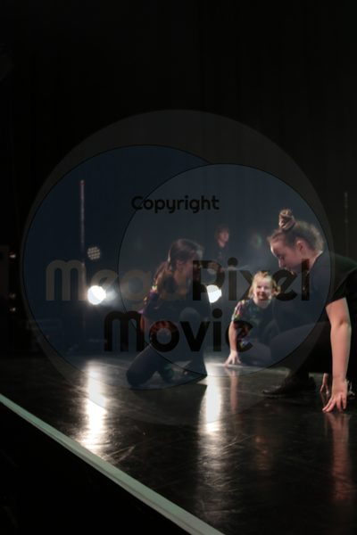 Let's Dance - Image 9063