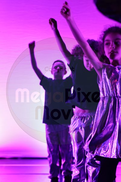 Let's Dance - Image 696A4541