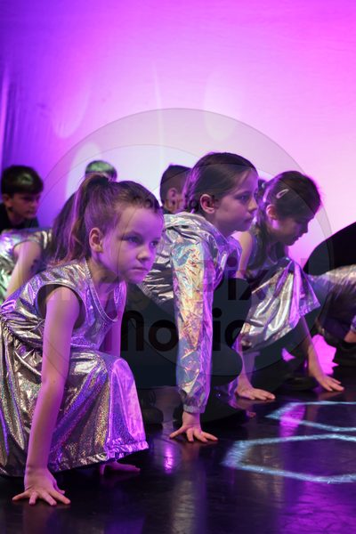 Let's Dance - Image 696A4790