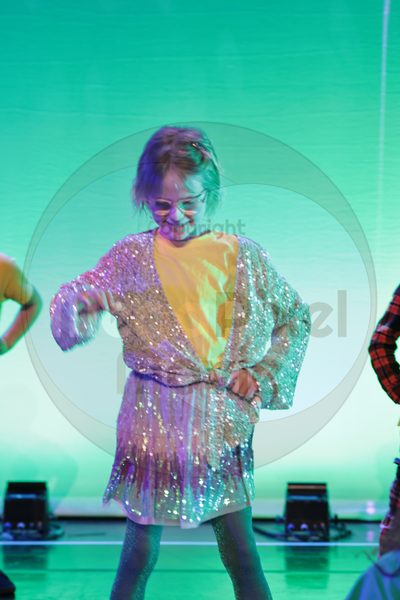 Let's Dance - Image 696A6453-2