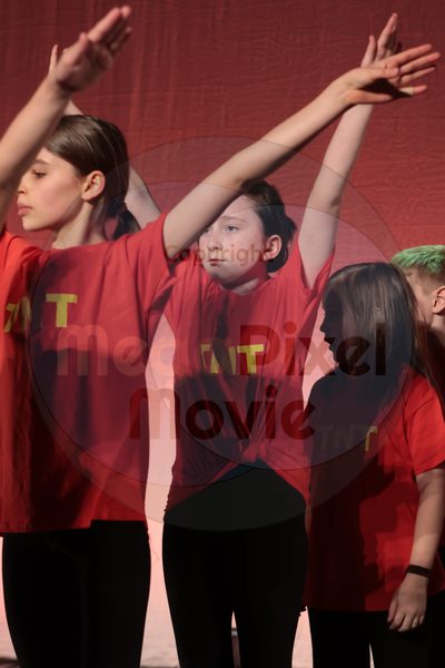 Let's Dance - Image 696A4434