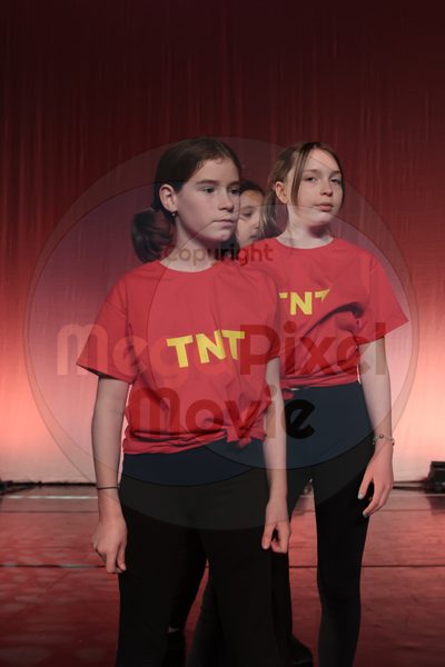 Let's Dance - Image 696A4451