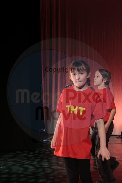 Let's Dance - Image 696A4460