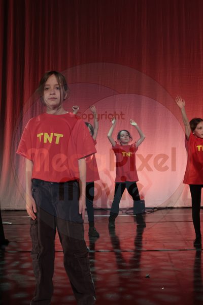 Let's Dance - Image 696A4468