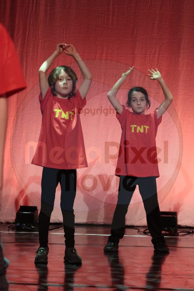 Let's Dance - Image 696A4470