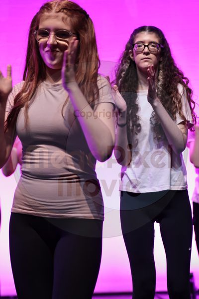 Let's Dance - Image 696A7469-2