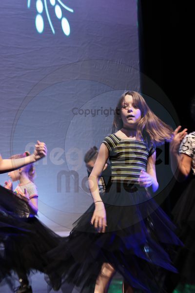 Let's Dance - Image 696A5281