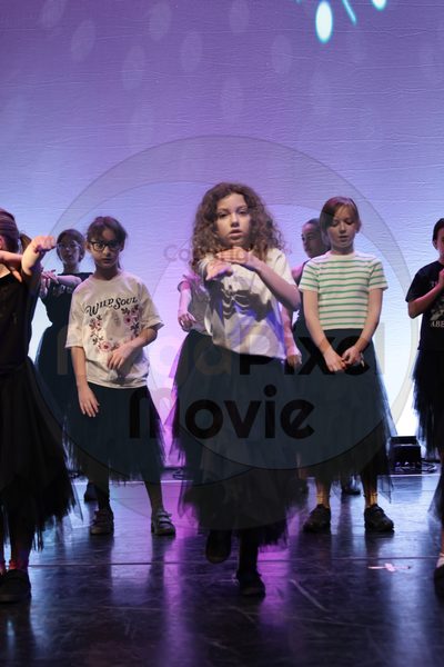 Let's Dance - Image 696A5340