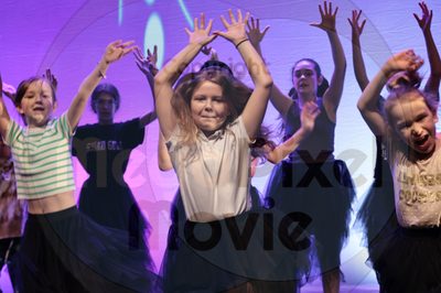 Let's Dance - Image 696A5403