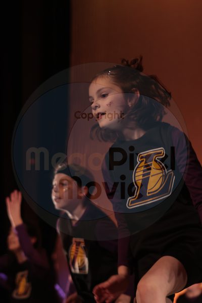 Let's Dance - Image 696A4810