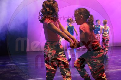 Let's Dance - Image 0989