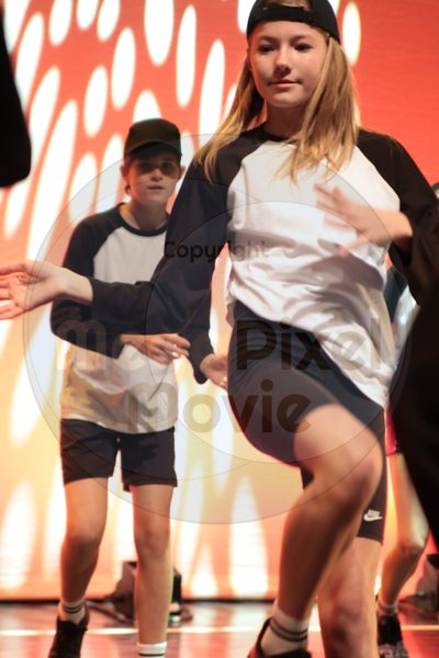 Let's Dance - Image 696A5179
