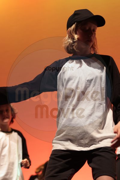 Let's Dance - Image 696A5453