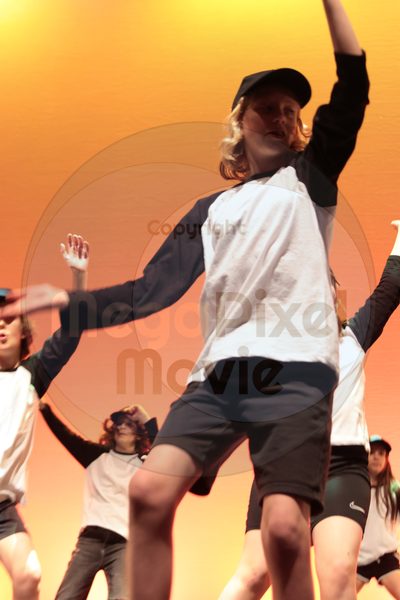 Let's Dance - Image 696A5463