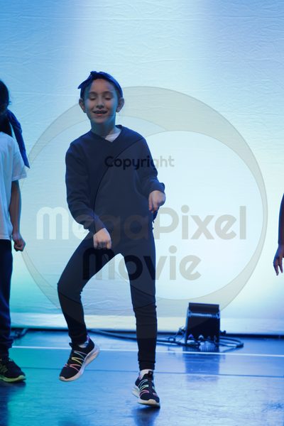 Let's Dance - Image 696A5467