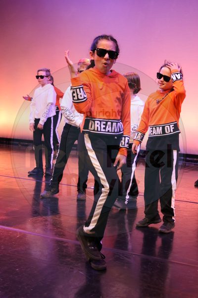 Let's Dance - Image 3879