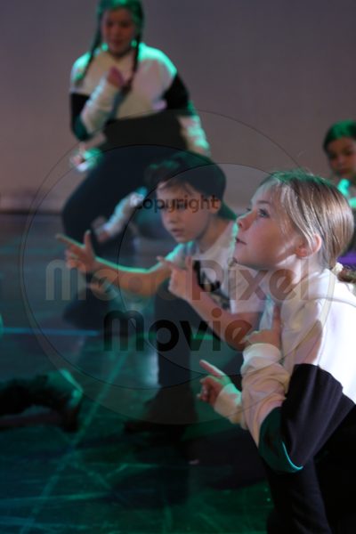 Let's Dance - Image 3670