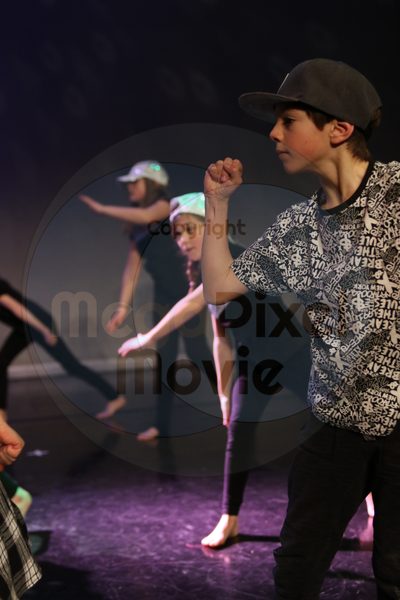 Let's Dance - Image 0545