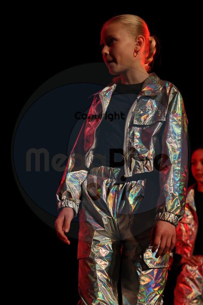 Let's Dance - Image 696A9139