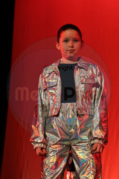 Let's Dance - Image 696A9140