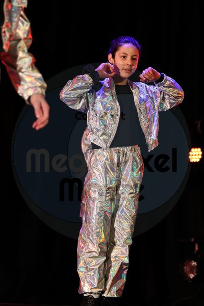 Let's Dance - Image 696A9170