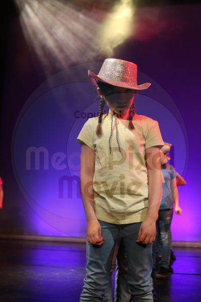 Let's Dance - Image 9817