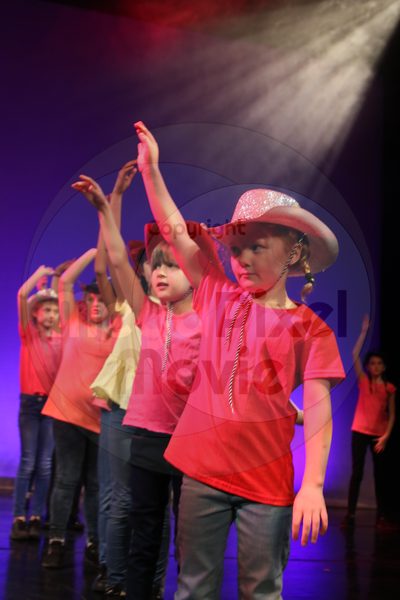 Let's Dance - Image 9820
