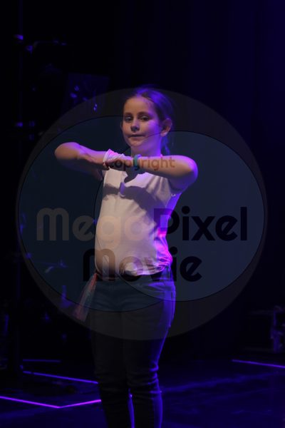 Let's Dance - Image 9190