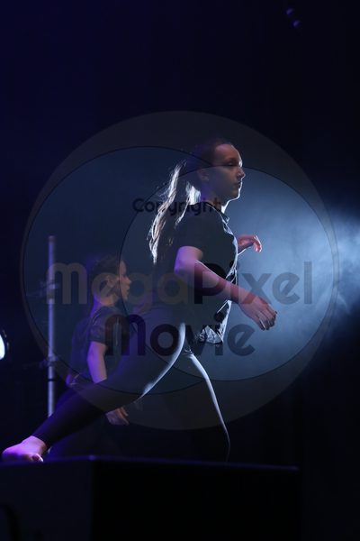 Let's Dance - Image 7860