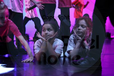 Let's Dance - Image 696A4412