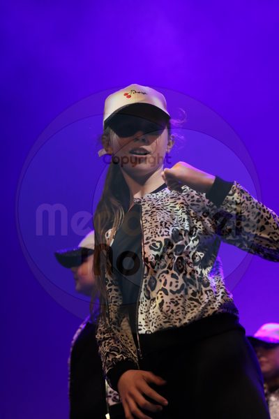 Let's Dance - Image 3177