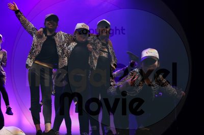 Let's Dance - Image 3439