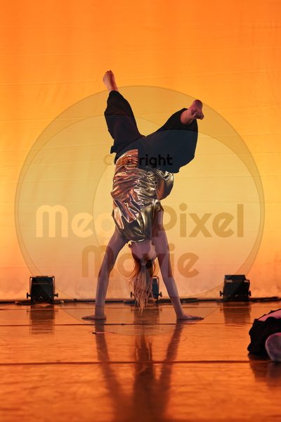 Let's Dance - Image 696A0130