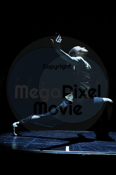 Let's Dance - Image 696A9569-2