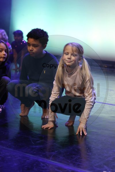 Let's Dance - Image 4569