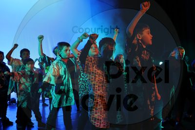 Let's Dance - Image 696A4990