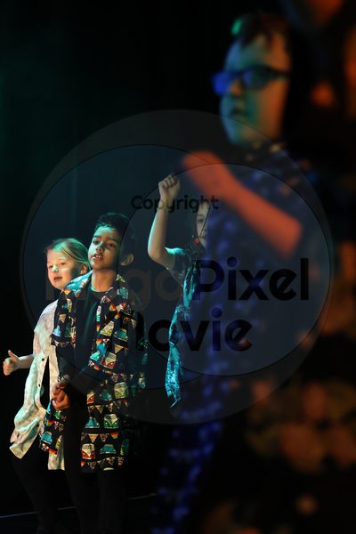 Let's Dance - Image 696A5133