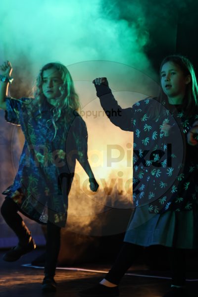 Let's Dance - Image 696A5143