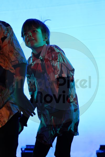 Let's Dance - Image 696A5355