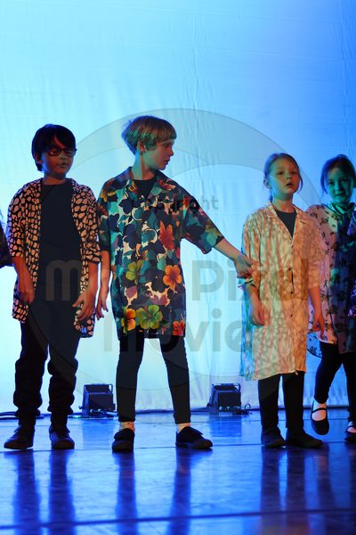 Let's Dance - Image 696A5685