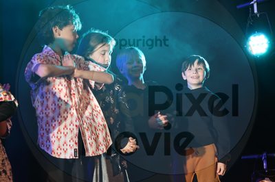 Let's Dance - Image 696A6778