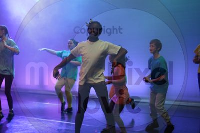 Let's Dance - Image 8833